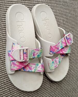 Chaco Tie Dye Strappy Sandal Size 6